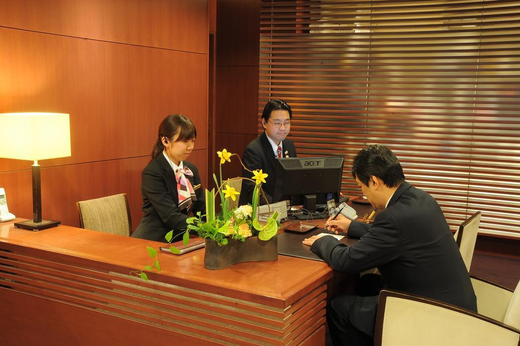 Hotel Yokohama Garden Bagian luar foto