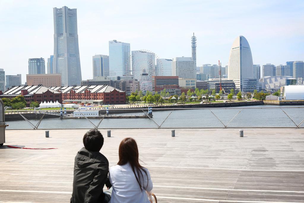 Hotel Yokohama Garden Bagian luar foto