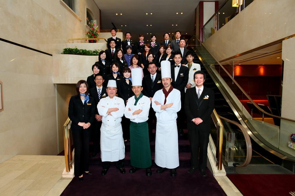 Hotel Yokohama Garden Bagian luar foto