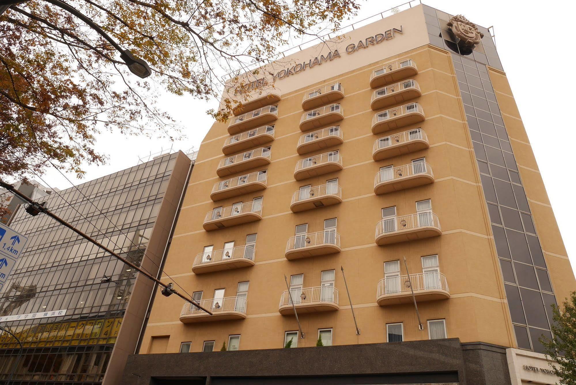 Hotel Yokohama Garden Bagian luar foto