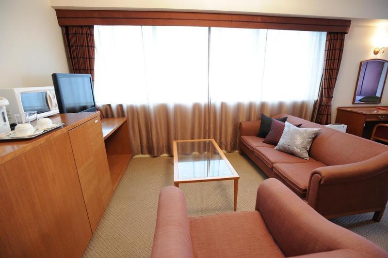 Hotel Yokohama Garden Bagian luar foto