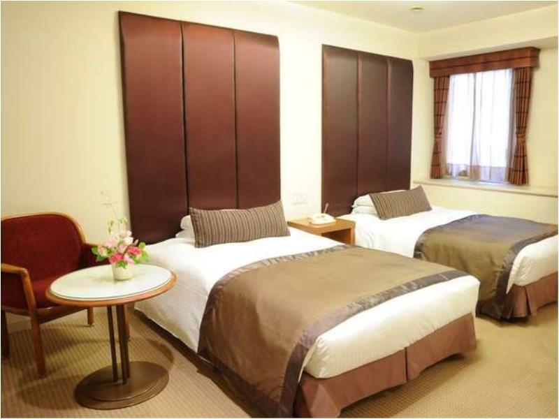 Hotel Yokohama Garden Bagian luar foto